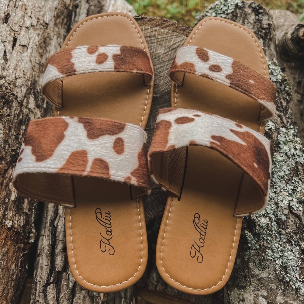 cowprint sandals, size 8
